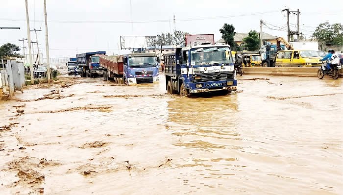 Ogun students lament deplorable condition of Lagos-Sango Ota ― Abeokuta road