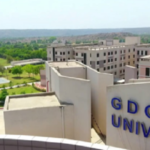 60 Nigerians flee,