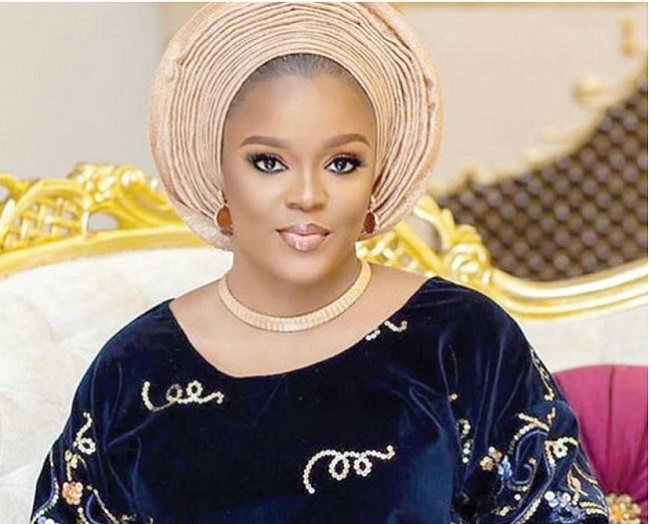 Sanwo-Olu commiserates with Chief of Staff, Tayo Ayinde over wife's death