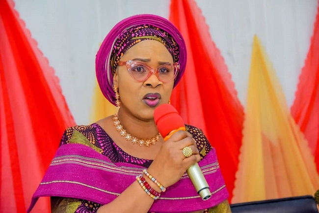 Gov's wife seeks,