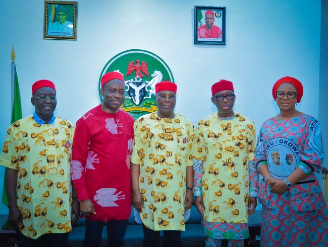 Atiku meets Soludo, traditional rulers, promises to address erosion challenges in Anambra