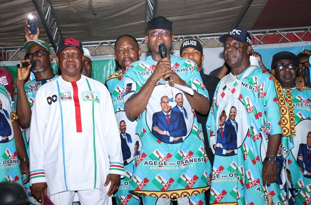 Okowa benefactors Omo-Agege,