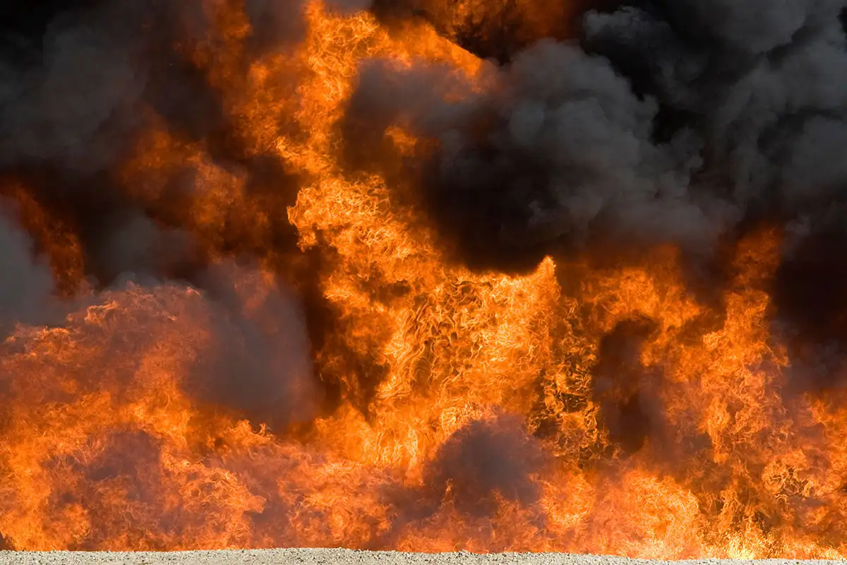 Ibadan, fire Lagos staff quarters