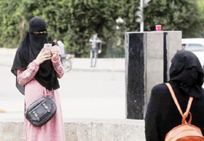Egyptians divided over recent niqab ban at schools