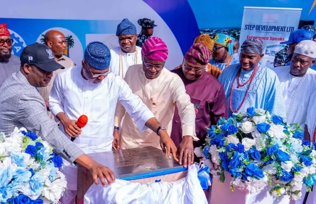 Sanwo-Olu,