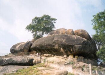 Olumo Rock, Abeoluta
