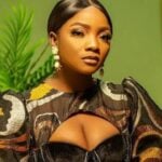 How I handled stage fright — Simi