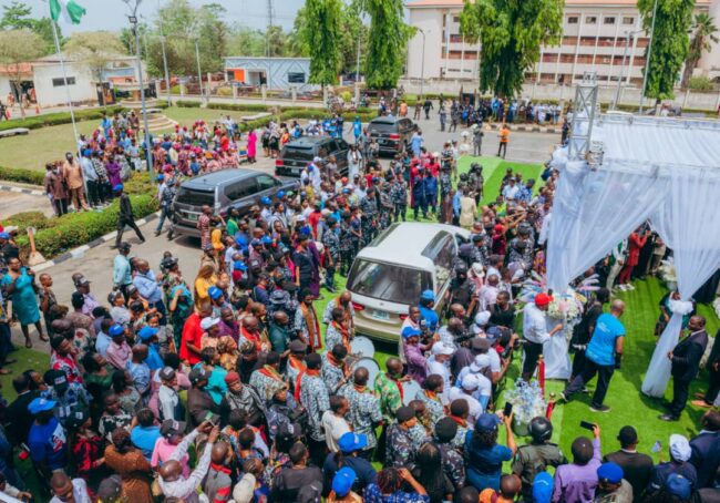 Owo town stands still as traditional procession holds in honour of late Akeredolu