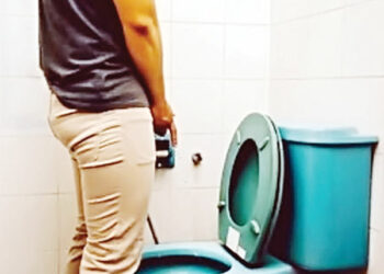 My urine is foamy