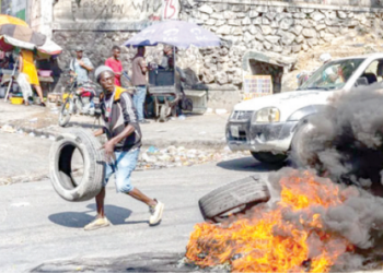 Haitian migrants forced back over border