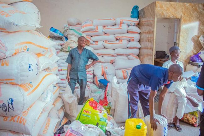Bauchi education ministry distributes foods to boarding schools