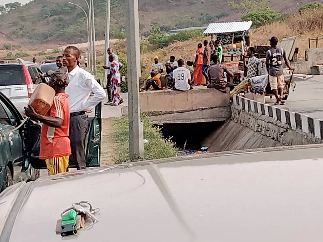 Fuel queue