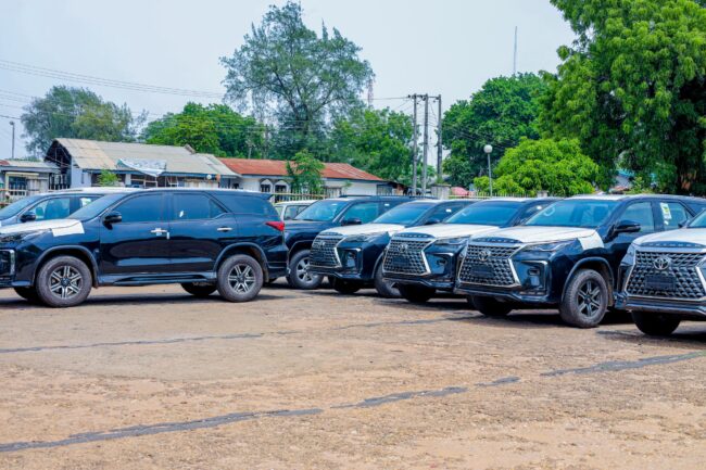Kwara gov presents 12 new Toyota Jeeps to judges