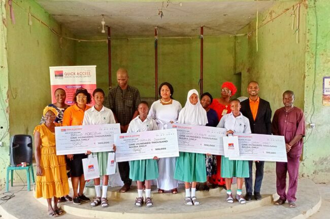 Four female Kwara students get cash rewards for excelling in maths, economics