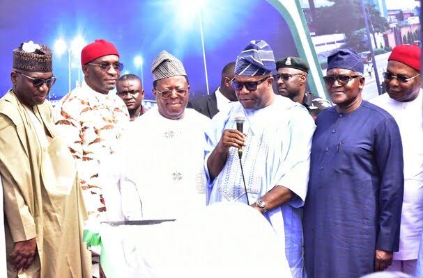 Oworonshoki-Apapa Expressway: Tinubu, Sanwo-Olu, Umahi hail Dangote, HiTech for ‘excellent’ job’