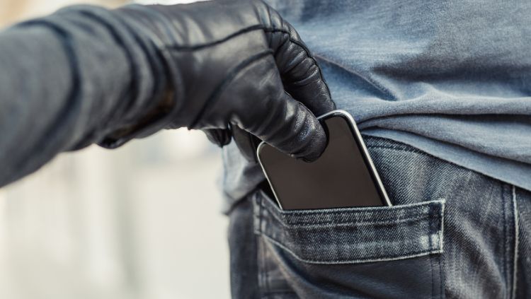 Invest a few bucks in pieces of clothing with secret pockets. These could lower your chances of getting robbed on the streets. There are many different types you can buy, like jackets with inside pockets, shorts, underwear, T-shirts, and more.