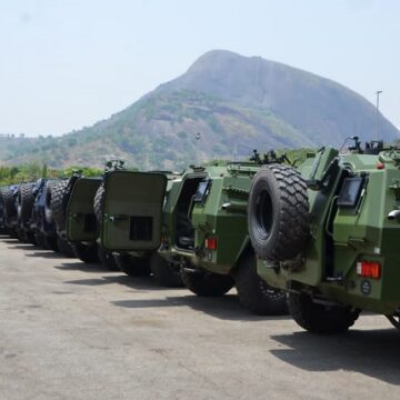 Armour personnel carriers 