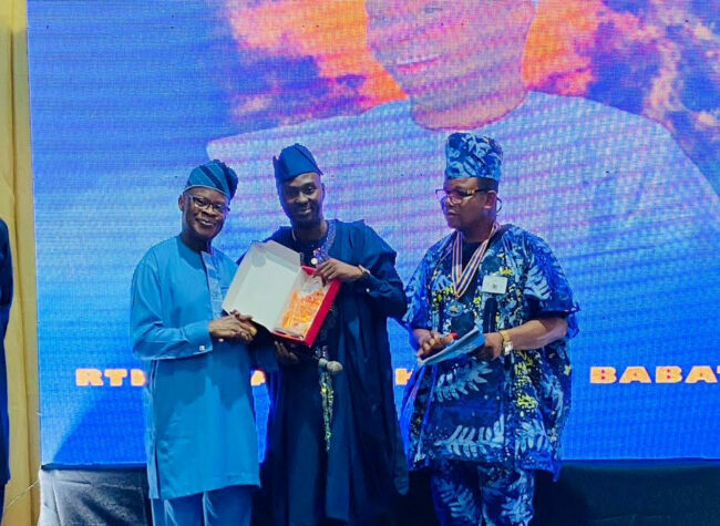Philanthropist Akande bags peace, humanitarian service award