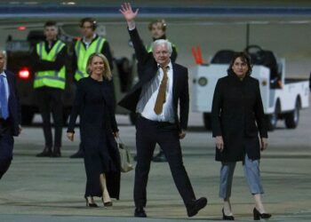 WikiLeak's Assange arrives in Australia