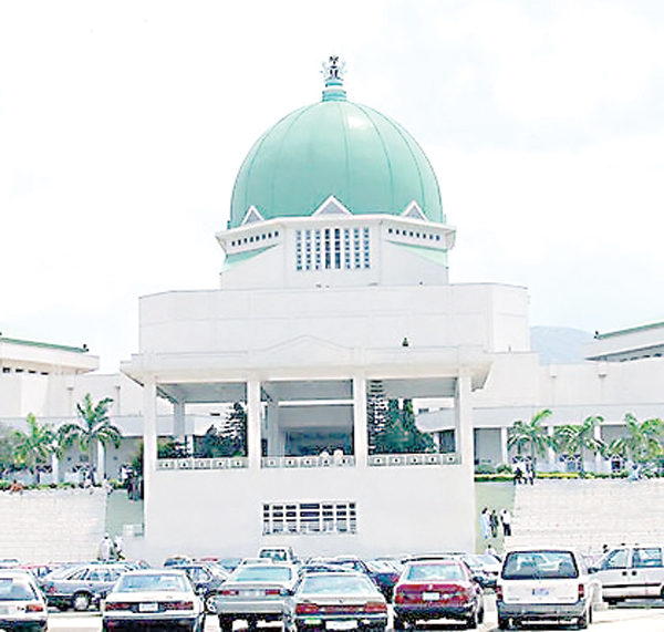 Nigeria Federalism unitarism hybrid or what?