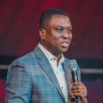 VIDEO: Pastor Bolaji tackles ladies who charge Asoebi at N350,000