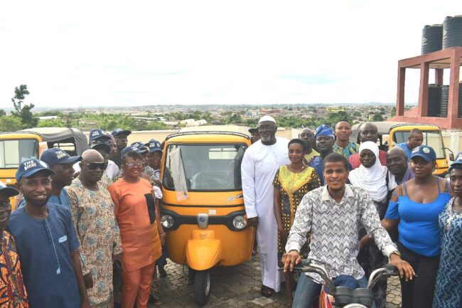 Oyo lawmaker constituents
