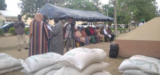 Bauchi distributes food palliatives