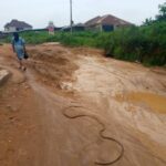 Deplorable road cuts off communities