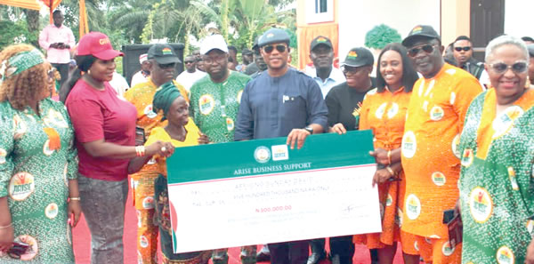 Etinan LG chairman commends Eno pledges support for