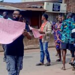 Protesters shut down commercial activities