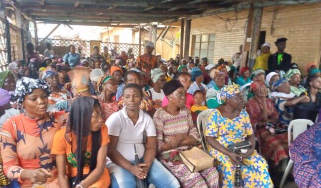 APC chieftain empowers 300 Ikorodu residents with N50,000 each