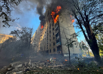 Russian strike hits Kharkiv