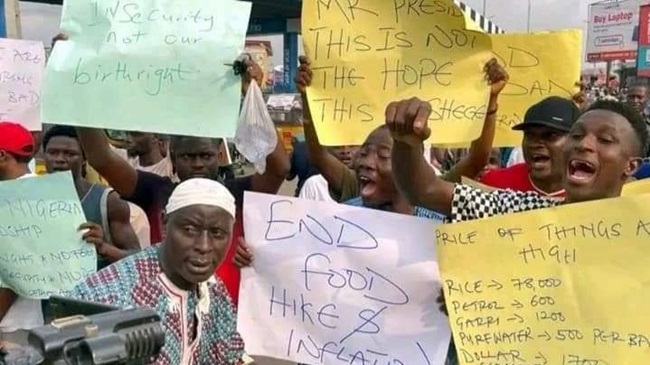 Security operatives protest