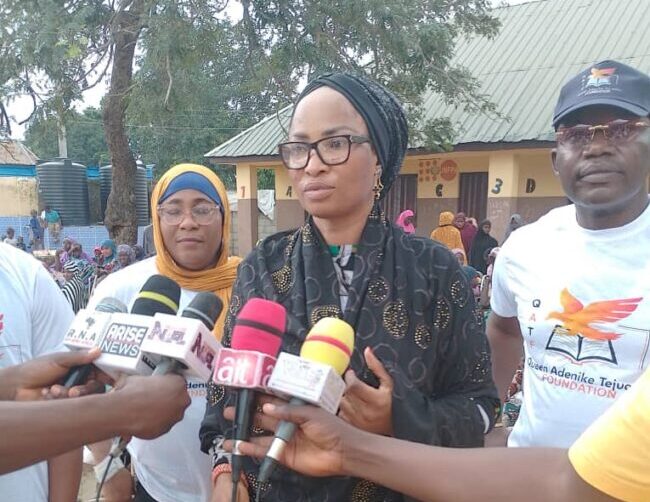 Foundation donates food items