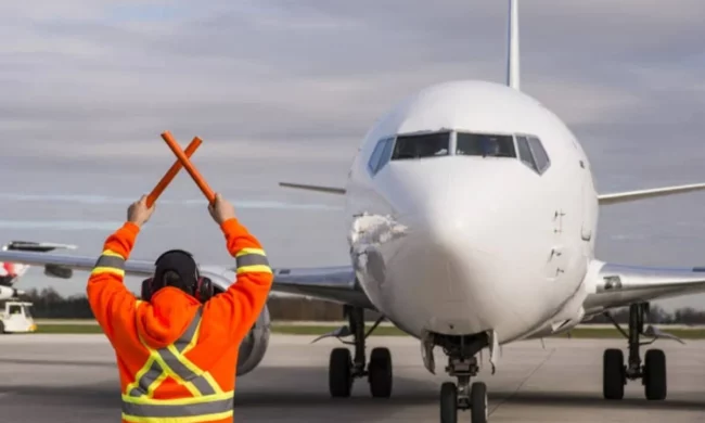Aviation workers to shut down airports September 18