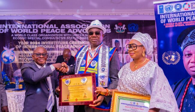 Newly installed Asiwaju of Oke-Amu, Chief Adewale, becomes Peace Ambassador
