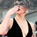 Lady Gaga recreates Harley Quinn