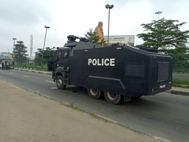 Security operatives mount roadblocks, Edo decides 2024 security personnel