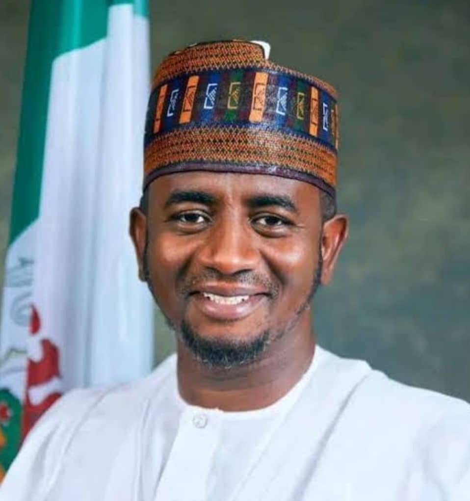 Group commends Sen Shehu Buba for flagging-off 2.5km rural road in Bauchi
