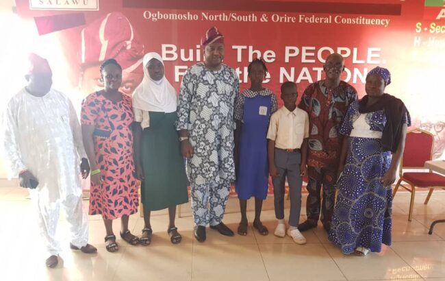 Makinde's aide, Open Salawu, supports indigent students in Ogbomoso