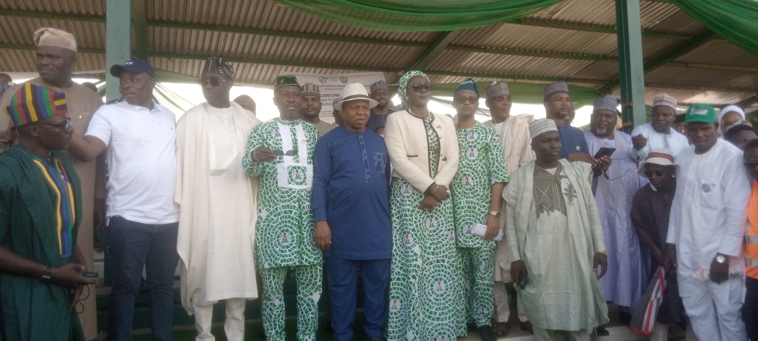 FG begins distribution of 2,000 CNG tricycles to youths nationwide