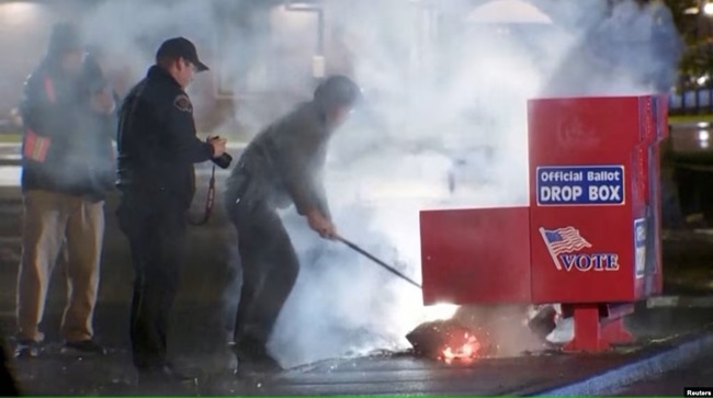 Ballot boxes set on fire in Oregon,