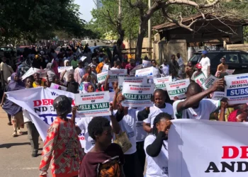 Abuja protesters call for resignation