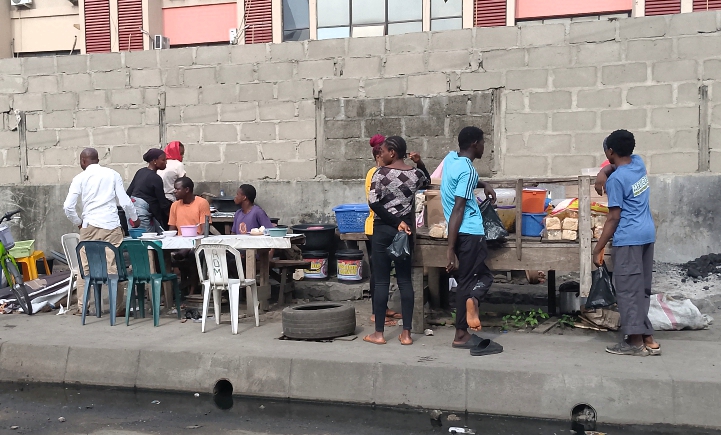 roadside food canteen