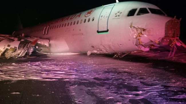 Air Canada plane