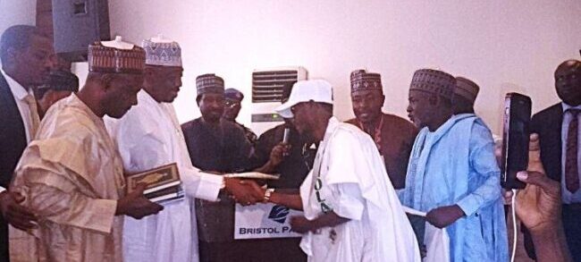 Senator Barau awards scholarships