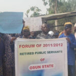 Osun Pensioners protest over non-implementation of ₦18,000 minimum wage signed into law in 2021