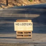 Police arrest 20 looters