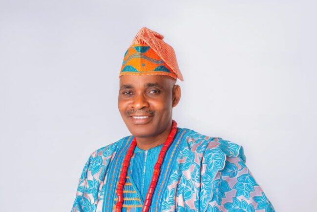support Oba Adesuyi Haarstrup