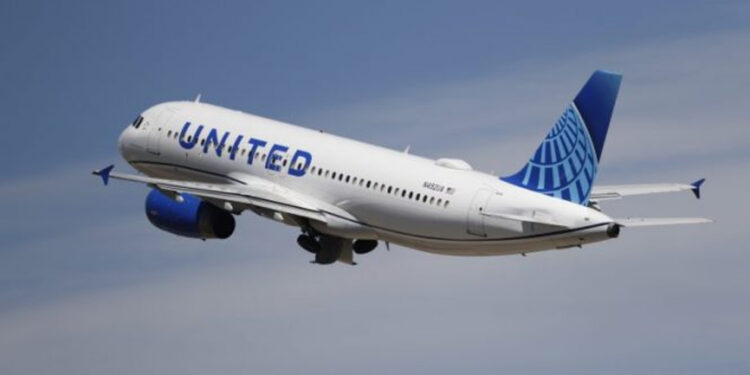 United Airlines incident, United Airlines records $4.2bn earnings, 256 escape death in aborted Lagos-Washington
